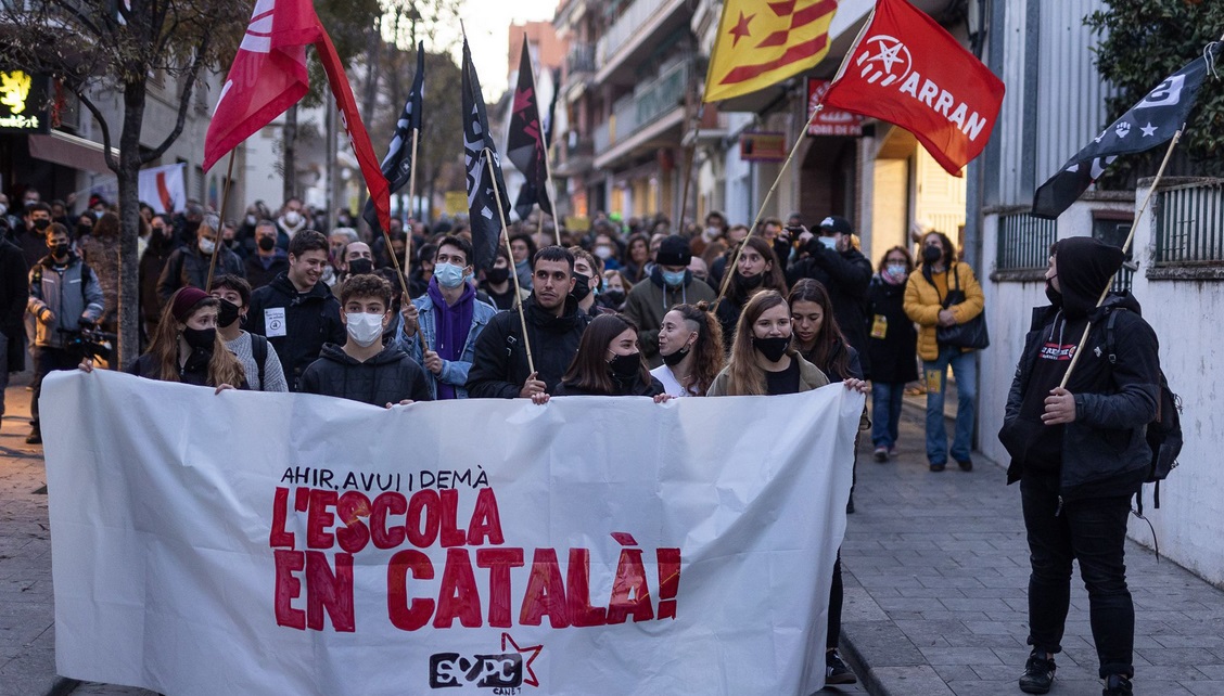 Les frontières linguistiques entre la Catalogne et l’Espagne au niveau éducatif